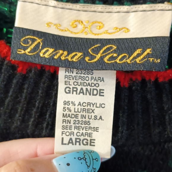 ๐๐๐ง๐ ๐๐๐จ๐ญ๐ญ ๐๐'๐ฌ ๐๐ง๐ข๐ญ๐ญ๐๐ ๐๐ฆ๐๐ฌ ๐๐ฐ๐๐๐ญ๐๐ซ - Picture 6 of 16